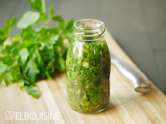 ELBCUISINE_Fruehlingskraeuter_GlasZoom