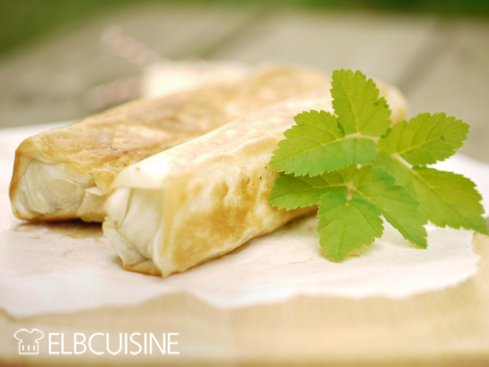 ELBCUISINE_roellchen_vonderseite